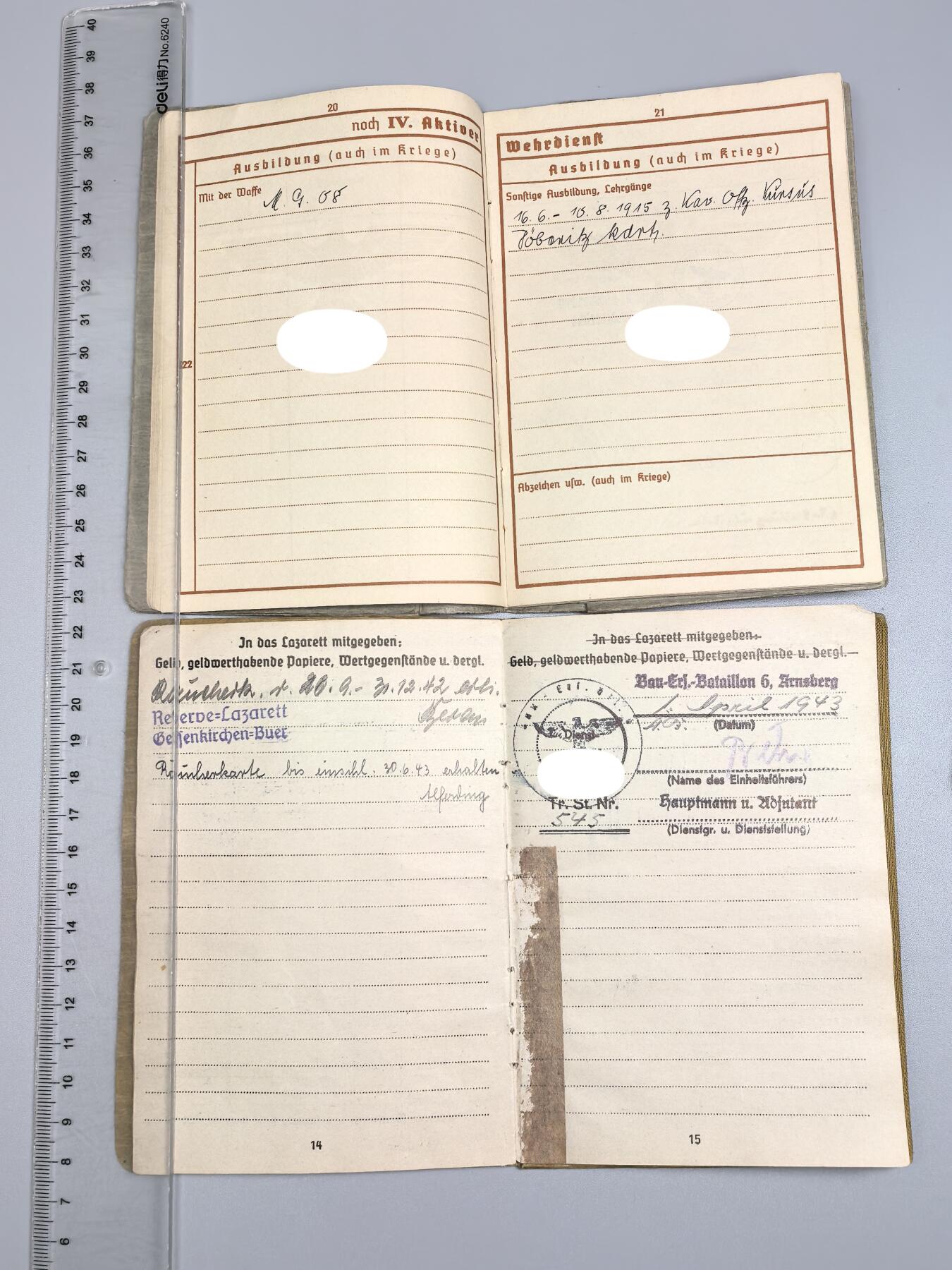 小驴勋章奖章收藏1月31日周六晚六点拍卖（珍爱和平，收藏战争，铭记历史，勿忘国耻，忠党爱国。有偿代拍，送拍规则在简介最后，参拍须阅读规则后再参拍，关系到运费包装发货时效真假辨别等关键信息，拍卖时不再发原图，看大图店主微信码在拍卖店铺介绍里）