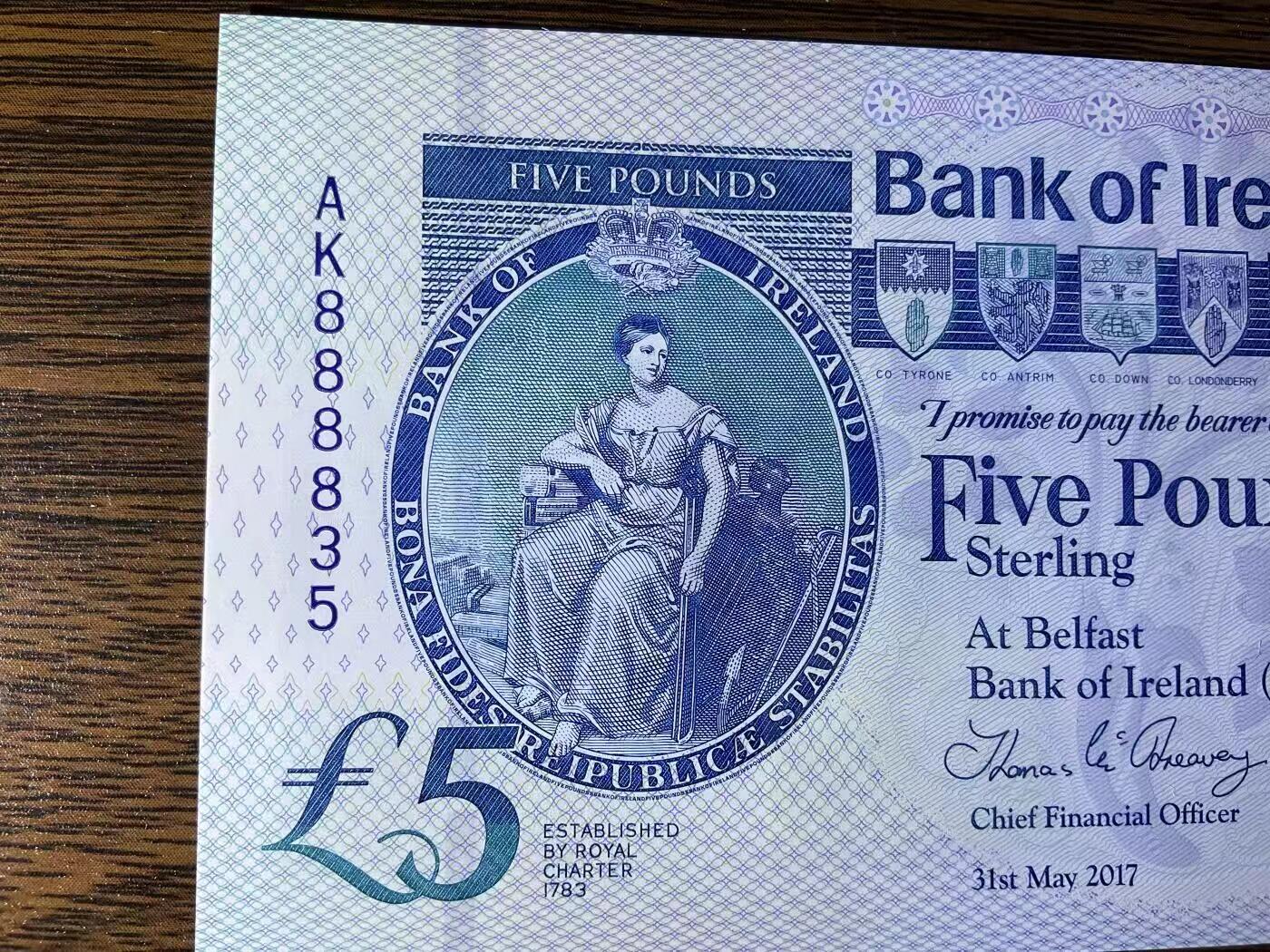 【礼羽收藏】🌏世界钱币拍卖第122期  北爱尔兰 17年A版爱尔兰银行 5镑塑料钞 通天8刀内狮子号8888头无47靓号(绝品刀拆)