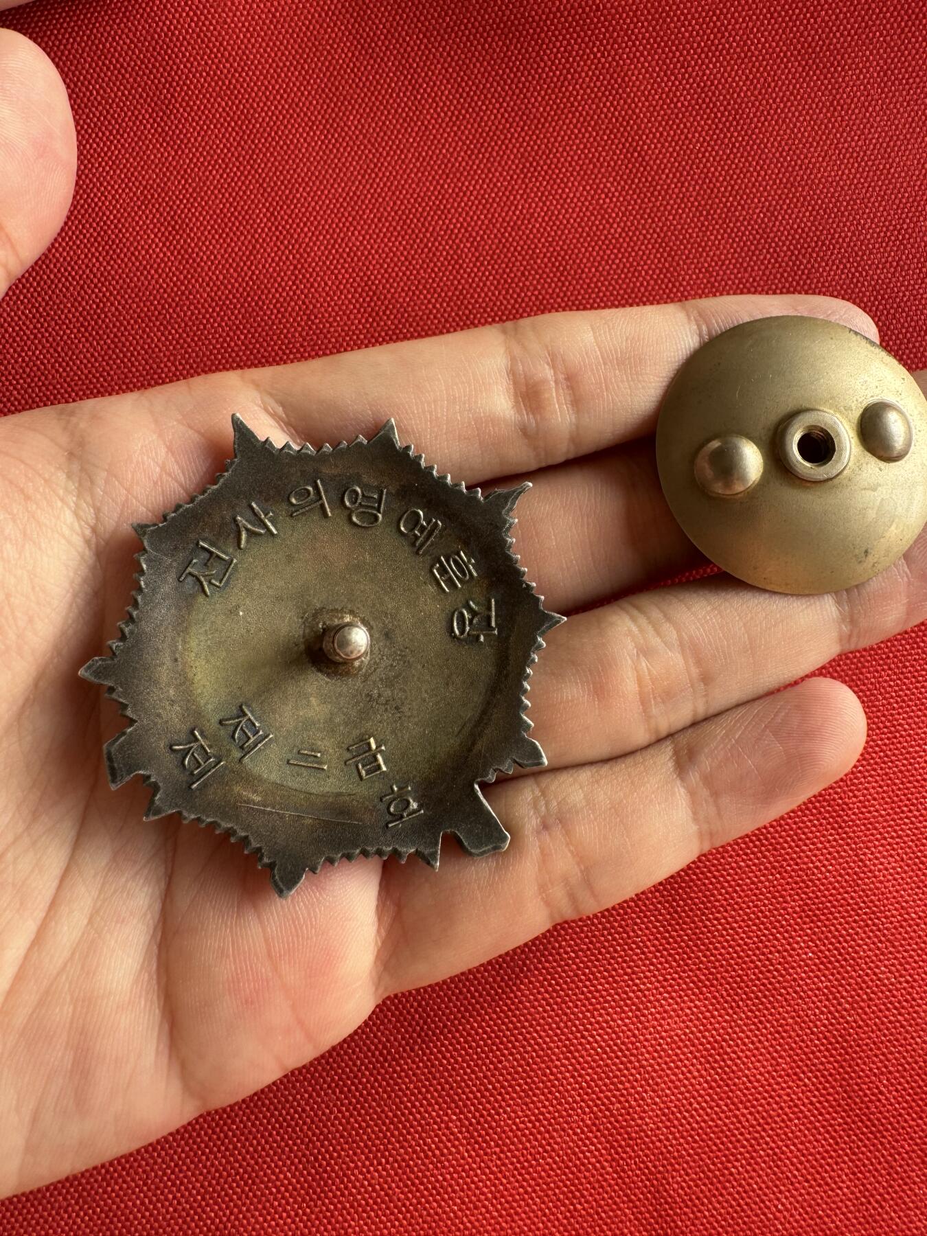 五哥徽章群   31号周六晚上八点4群联拍