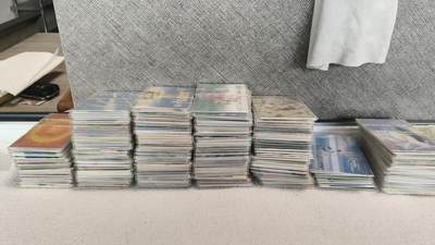 易卡拍卖第75期 -  《帝都》BJ北京版IC1——75（缺33桂林山水）大同版大全套。有原封套的全都带原封套。  北京版的P1——P4 。北京版的G1——G12 。北京版的PG1——PG8（全国已知存世的仅此一套。多年的呕心沥血珍藏版。 IC大全套大同版是IC收藏领域里面最最难的。机会难得）