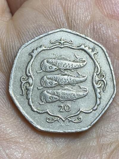 2026年第十六场(总第一百八十五场）外国好品散币场(免佣金) - 少见–英属马恩岛🇮🇲1987年20便士(伊丽莎白二世中年高冠第一套)