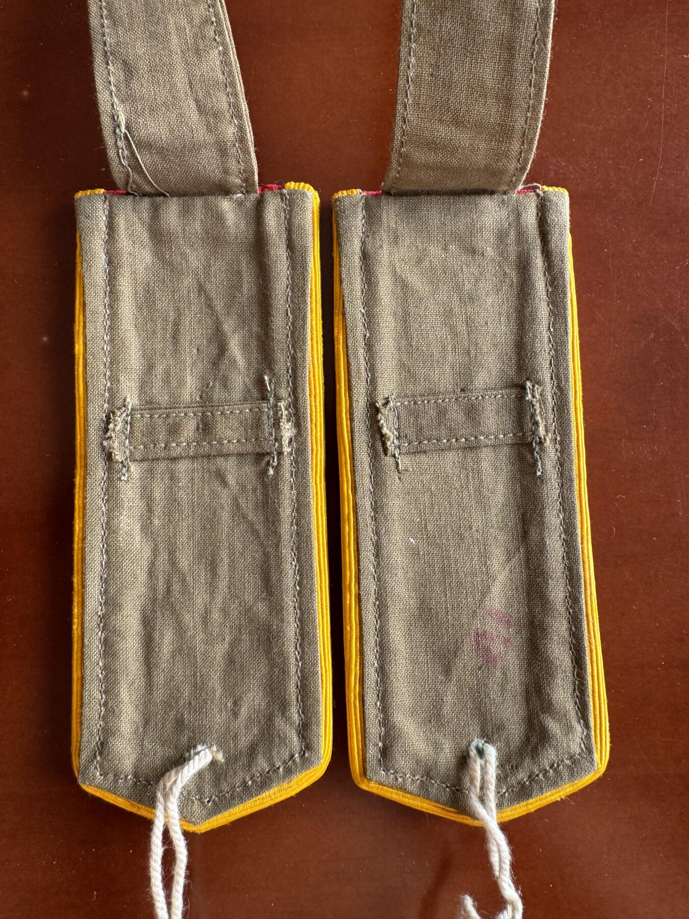 五哥徽章群   31号周六晚上八点4群联拍 肩