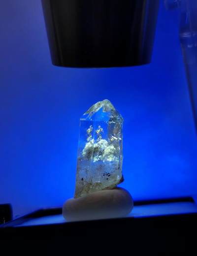 七河·世界币章矿标杂件每周小拍（总第36期）（周一结标） - 藏家出品 X739（1） 马达加斯加红泥油胆水晶原石 盒子矿 本件拍品由合作藏家邮寄