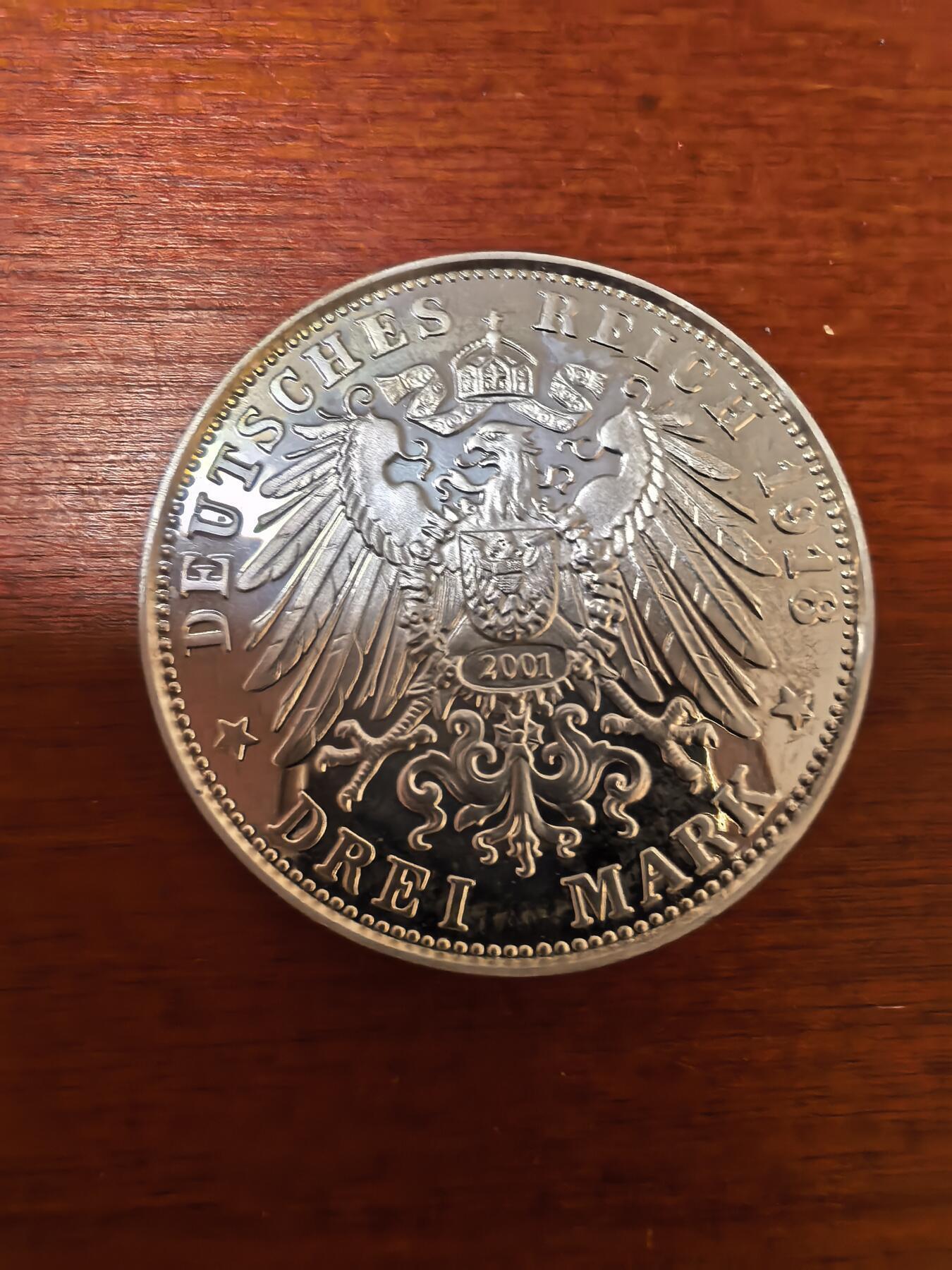 长老汇蛇年精选第九十七场拍卖 2001德国复刻1918年路德维希三世金婚3马克精制银币，15.1克999银