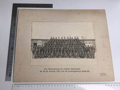 小驴勋章奖章收藏1月31日周六晚六点拍卖（珍爱和平，收藏战争，铭记历史，勿忘国耻，忠党爱国。有偿代拍，送拍规则在简介最后，参拍须阅读规则后再参拍，关系到运费包装发货时效真假辨别等关键信息，拍卖时不再发原图，看大图店主微信码在拍卖店铺介绍里） - 连队合影照片