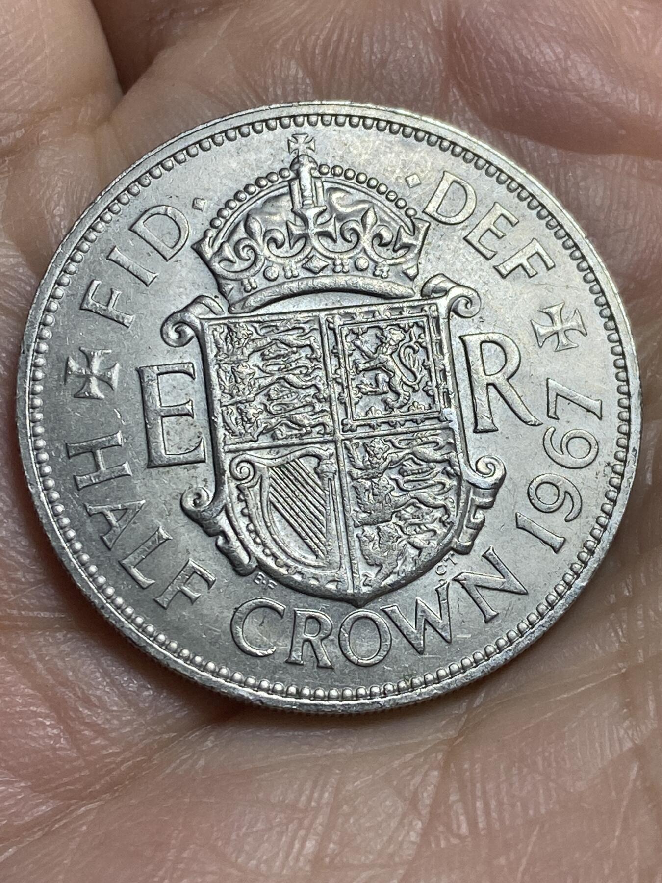 2026年第十六场(总第一百八十五场）外国好品散币场(免佣金) 英国🇬🇧1967年半克朗(伊丽莎白二世青年桂冠第二版，普制币关门年)