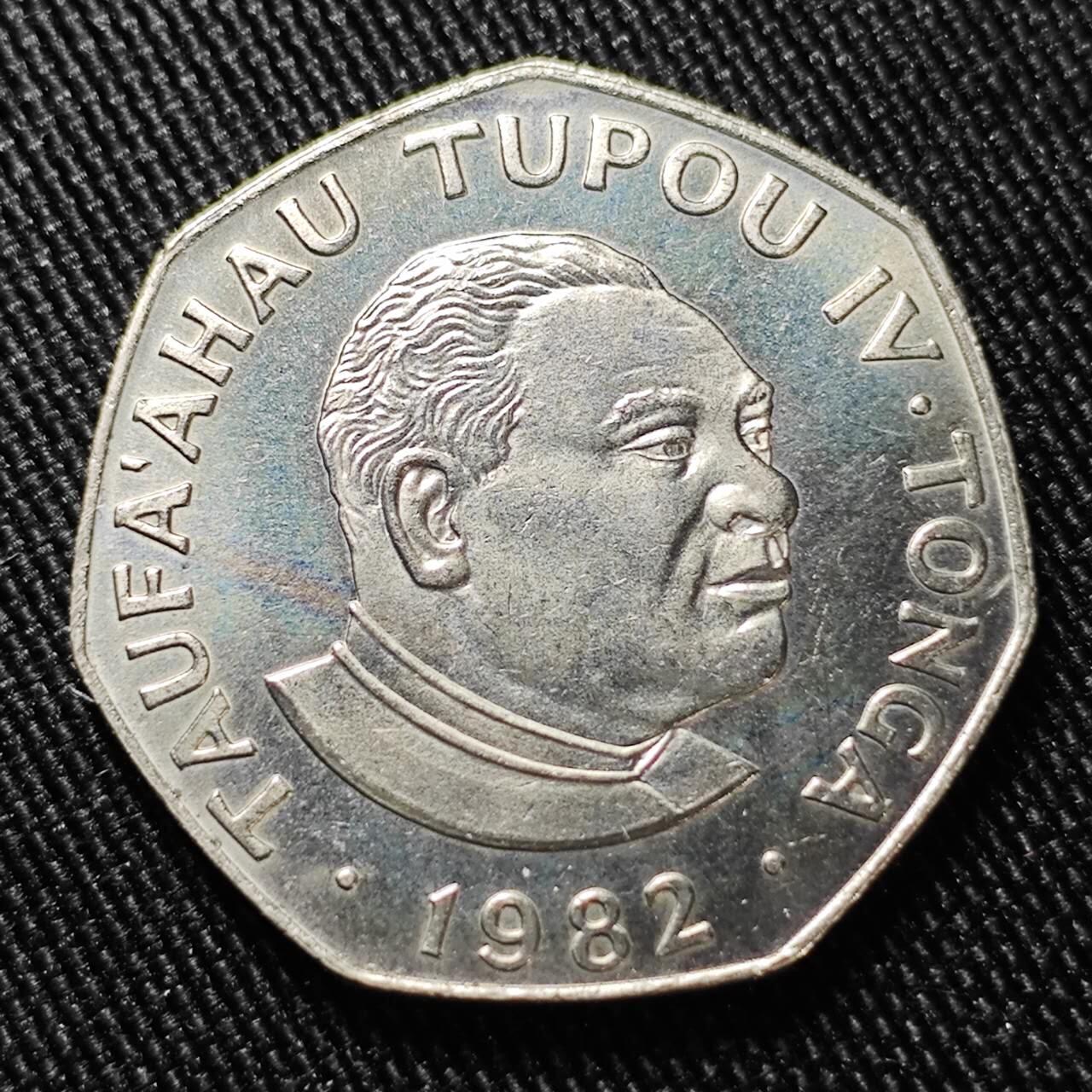 KK钱币收藏小铺  第398期 百期特拍（四拍之二） 2月预留时间 周末发货  1982汤加1潘果纪念币 圣诞节纪念 发行量仅5千 稀少品种！