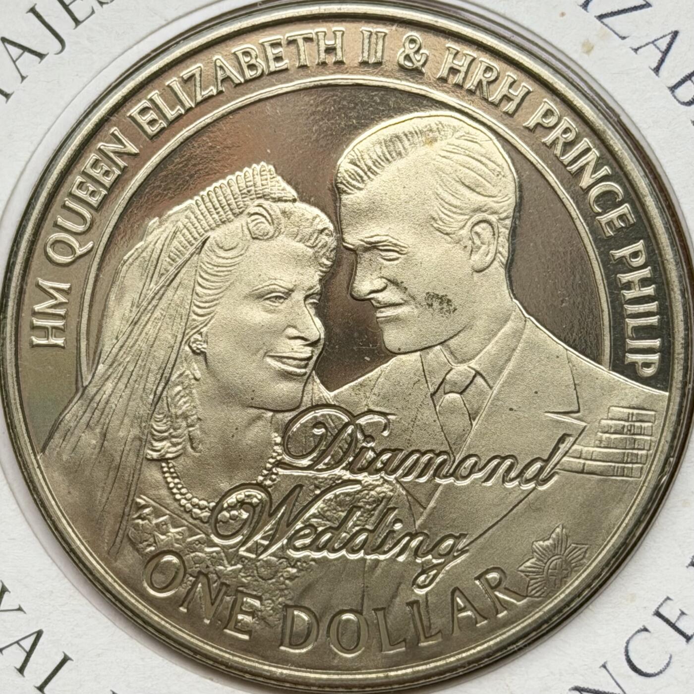 ＜星葵🌻钱币社＞散币克朗场第69期·2月3日发货 〈邮币封〉瑙鲁2007年女王钻石婚1元克朗型精制纪念币