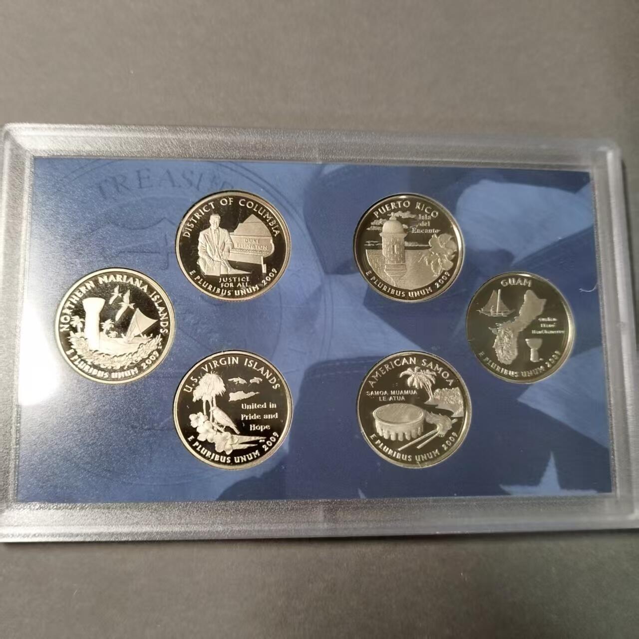 长老汇蛇年精选第九十七场拍卖 美国2009年精制套币，华盛顿哥伦比亚特区+5个海外领地，州币系列末年，盒证齐全