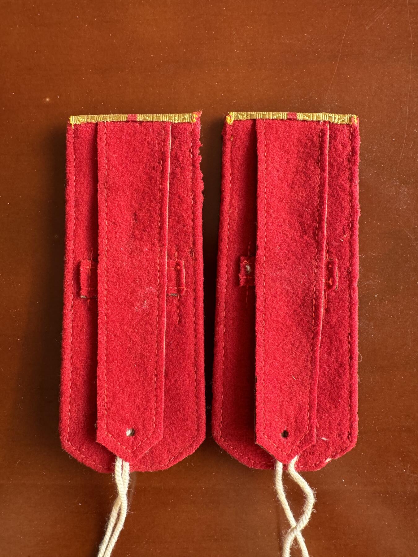 五哥徽章群   31号周六晚上八点4群联拍 肩