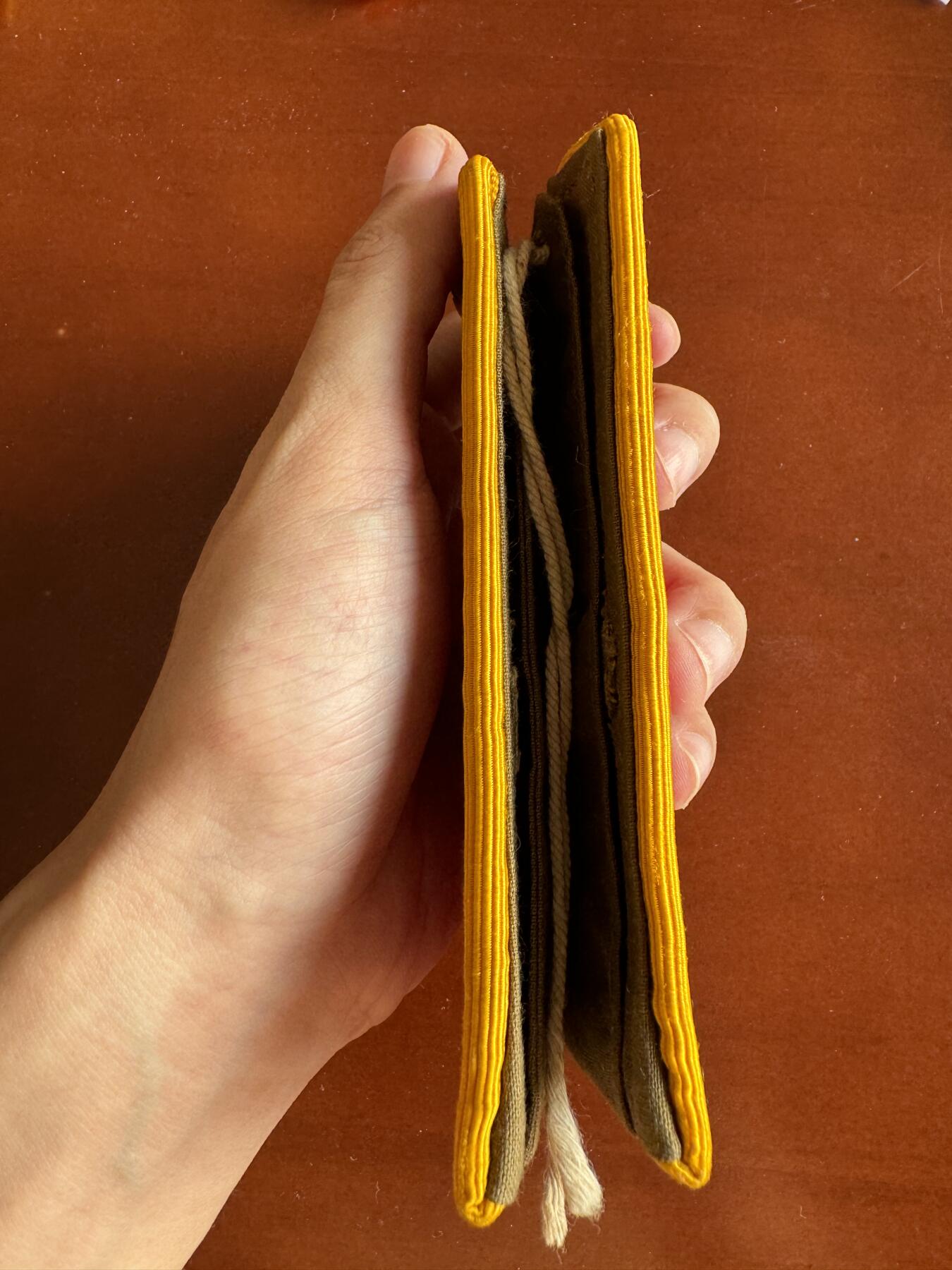 五哥徽章群   31号周六晚上八点4群联拍 肩