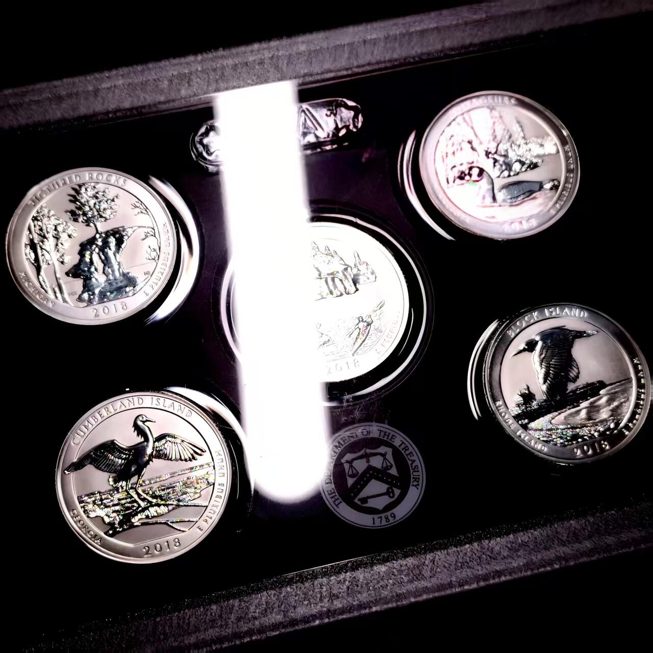 长老汇蛇年精选第九十七场拍卖 美国2018年反精制公园纪念银币5枚，国内罕见，颜值相当，工艺精湛，31.25克，900银，银价835