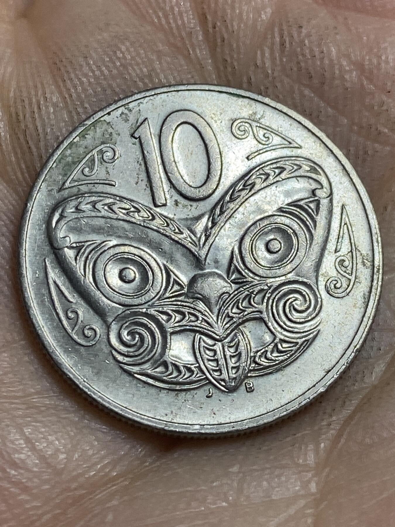 2026年第十六场(总第一百八十五场）外国好品散币场(免佣金) 新西兰🇳🇿1987年10分(伊丽莎白二世中年高冠)