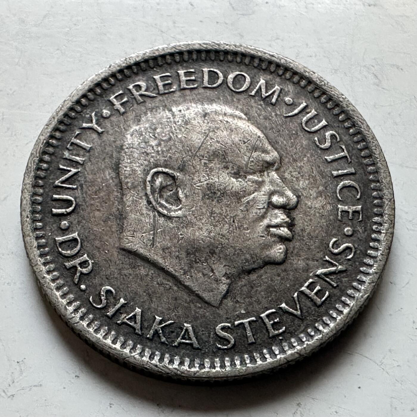 🌹外币初藏🌹🐯2026年第14场  每周二四六晚8️⃣点 接代拍 塞拉利昂1980年五分