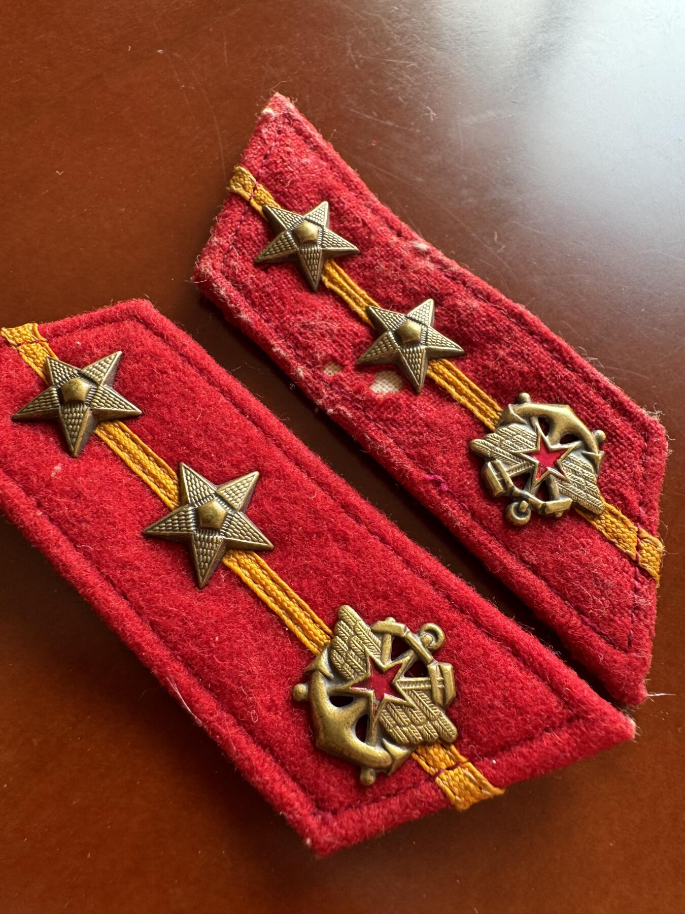 五哥徽章群   31号周六晚上八点4群联拍 领