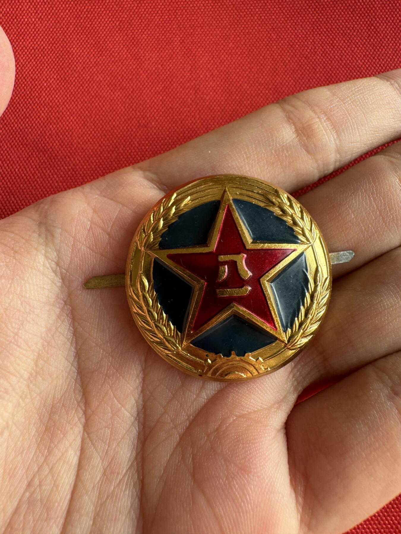 五哥徽章群   31号周六晚上八点4群联拍 帽