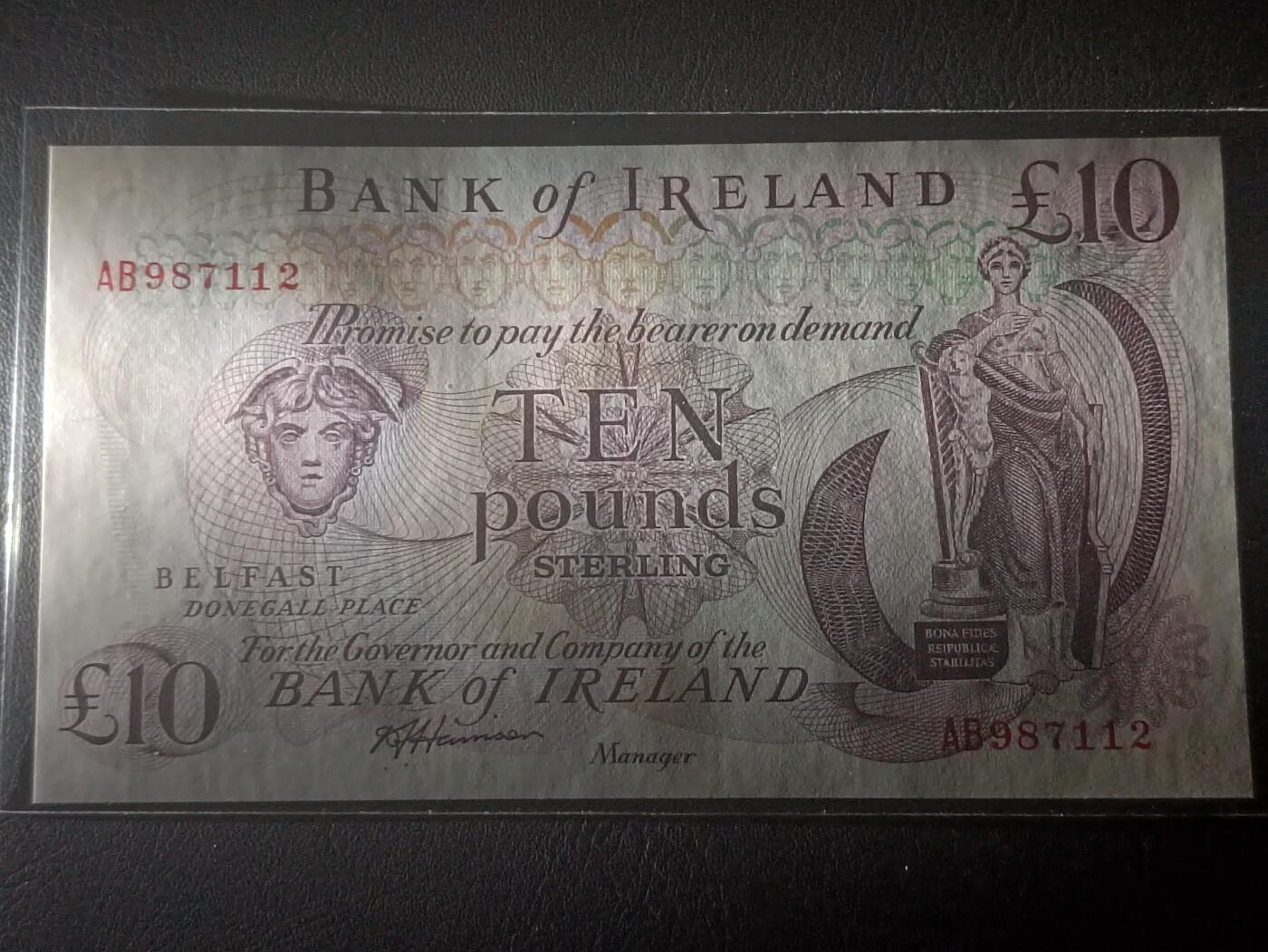 2026二月第一期，总215期 爱尔兰银行1984年10镑AUNC，爱尔兰女神和银行大楼与代表性物产