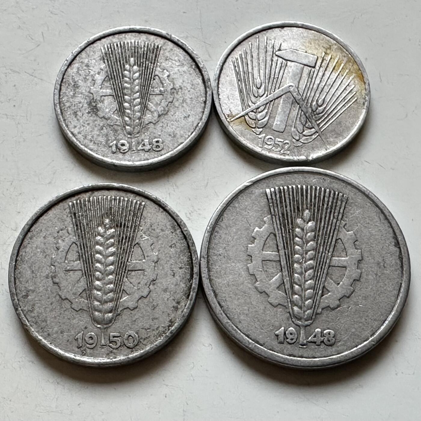 🌹外币初藏🌹🐯2026年第14场  每周二四六晚8️⃣点 接代拍 东德四枚