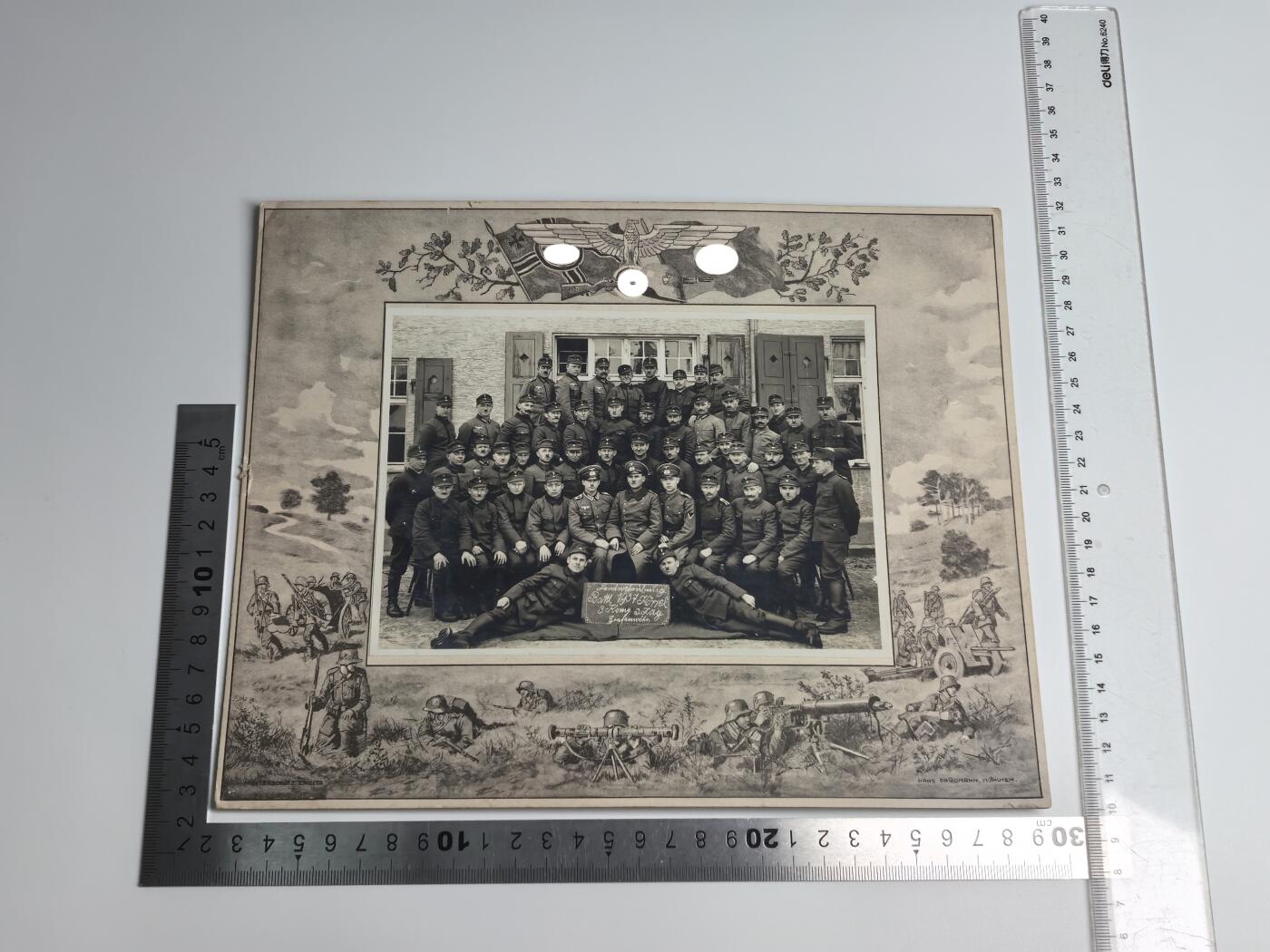 小驴勋章奖章收藏1月31日周六晚六点拍卖（珍爱和平，收藏战争，铭记历史，勿忘国耻，忠党爱国。有偿代拍，送拍规则在简介最后，参拍须阅读规则后再参拍，关系到运费包装发货时效真假辨别等关键信息，拍卖时不再发原图，看大图店主微信码在拍卖店铺介绍里） 连队合影照片