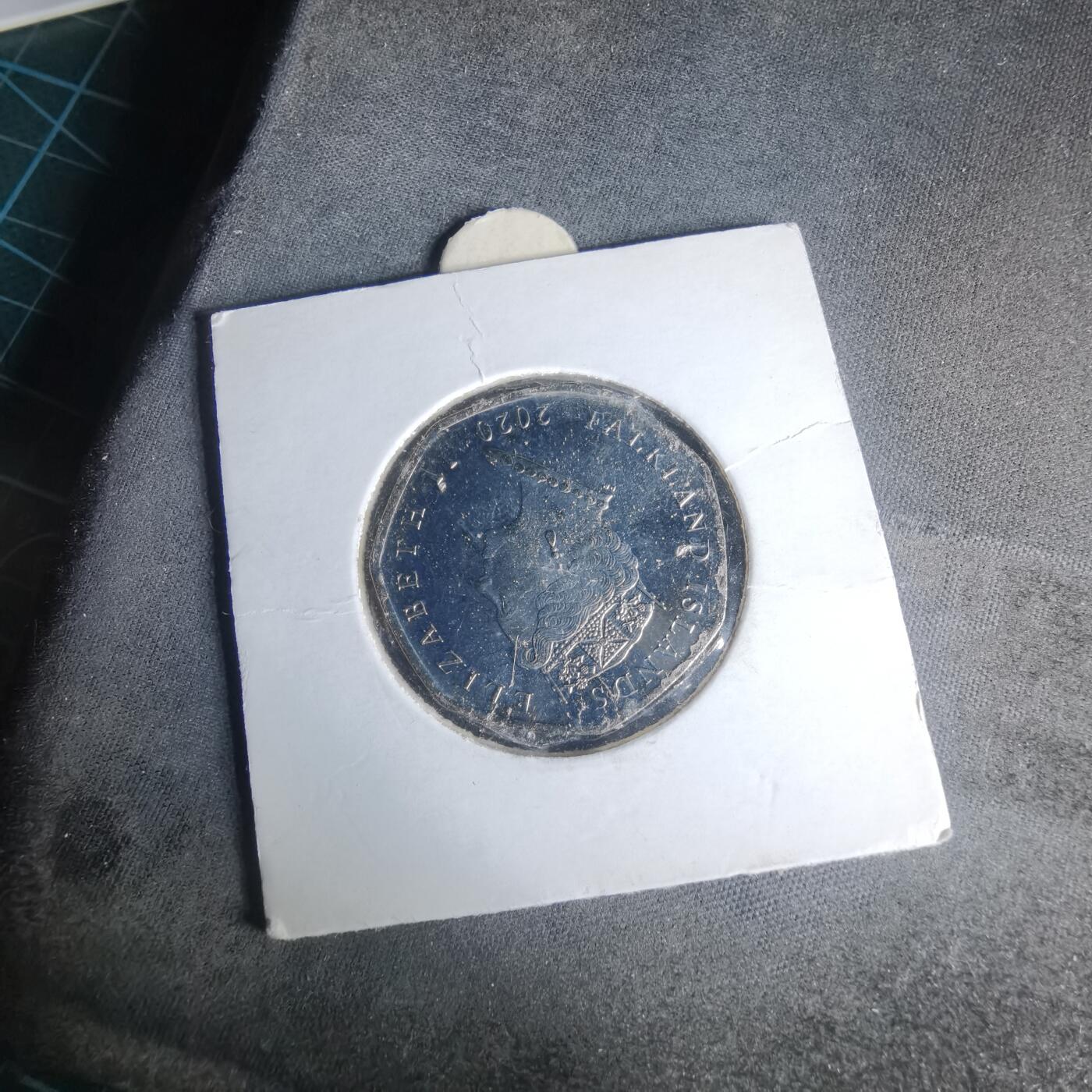 沼泽如烟--第981场 福克兰2020年50便士