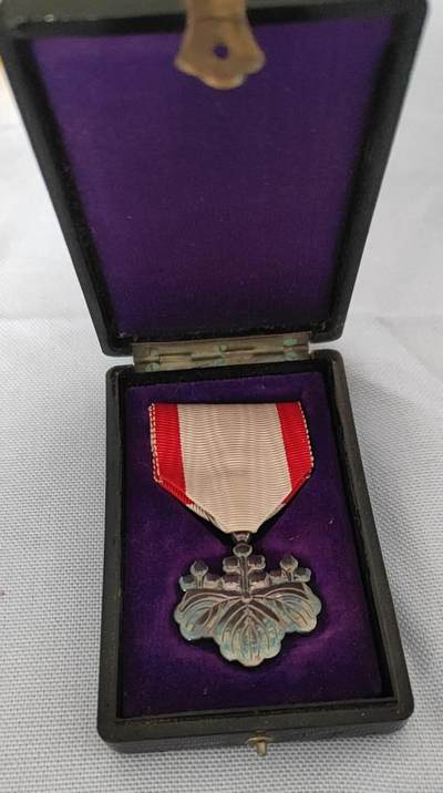 勋八等青色桐叶章 - 勋八等青色桐叶章