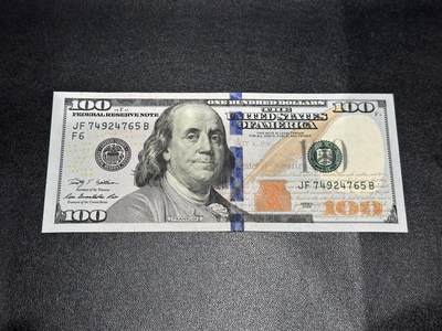 《外钞收藏家》第六百零六期（精品场）（本平台长期征集拍品、欢迎藏友们联系合作） - 2009年无A版彩版100美元 全新UNC 尾765 有个疑似轻微油墨