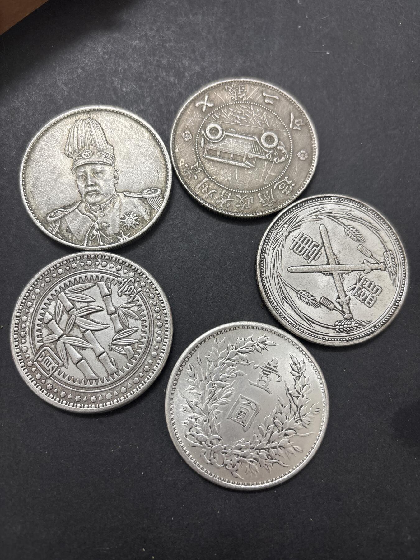 文馨钱币收藏 2026新年第五场（第 291 场）【长期接代拍品】 两个银元高级木盒，可装 20 枚银元，高端大气，带木香味，最后五个送，非卖品，送送送