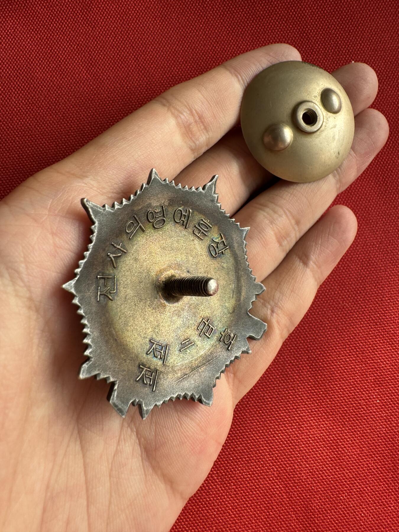 五哥徽章群   31号周六晚上八点4群联拍