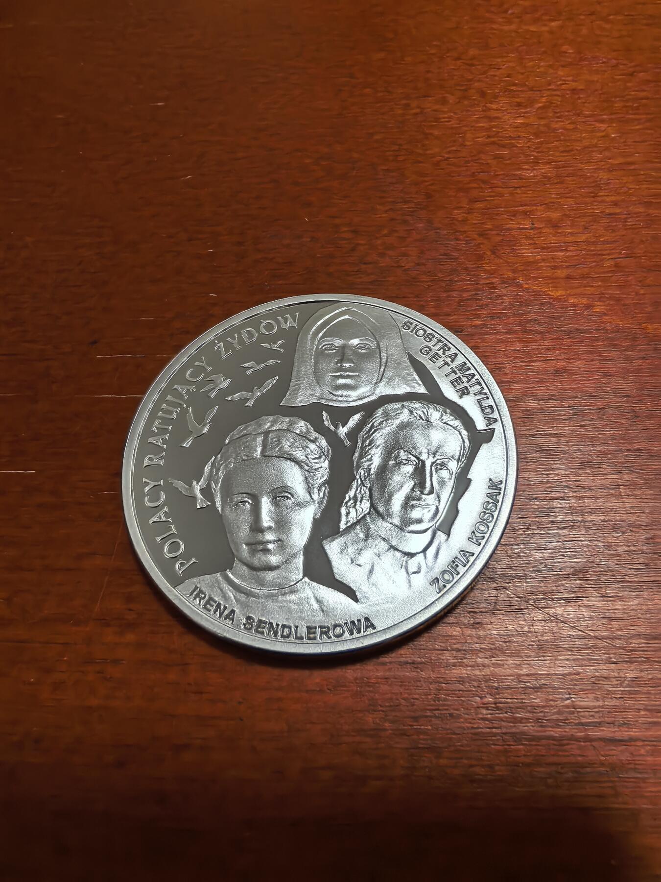 长老汇蛇年精选第九十七场拍卖 2009波兰拯救犹太人的波兰人20兹罗提精制银币，28.28克925银