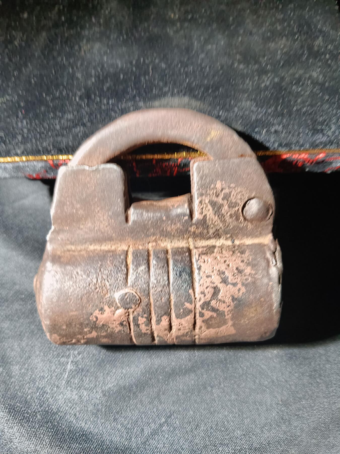 115期新疆红钱粟特钱币丝路钱币专场 清代新疆少数民族地区铁锁(可正常打开)