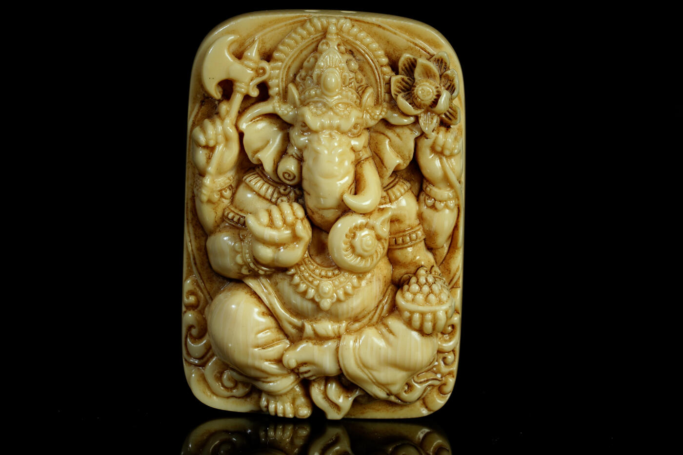 上海都达杂项专场十三（全场包邮】 90年代 老象鼻神挂件