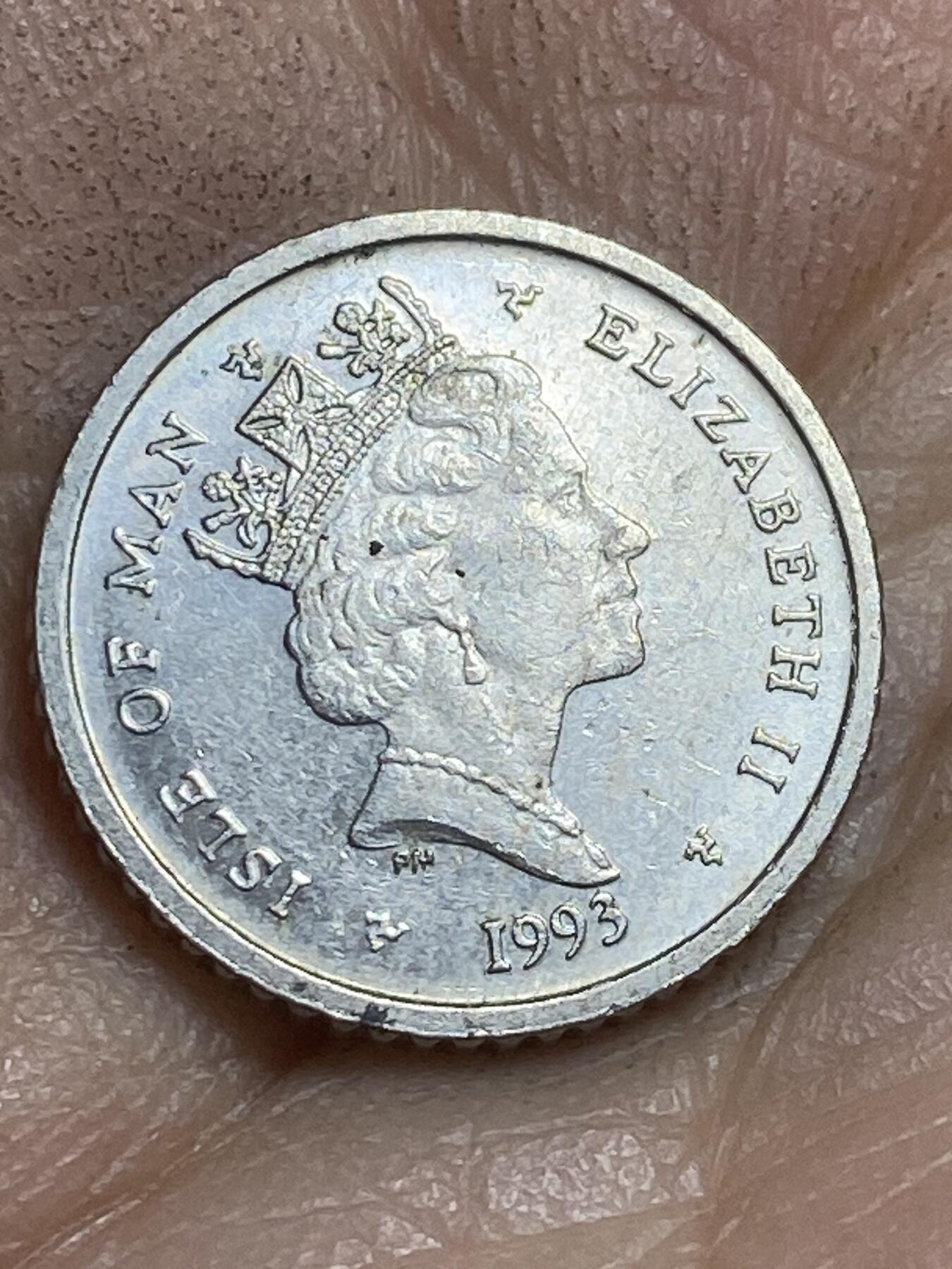 2026年第十六场(总第一百八十五场）外国好品散币场(免佣金) 英属马恩岛🇮🇲1993年5便士(伊丽莎白二世中年高冠第二套第二版，小尺寸版)