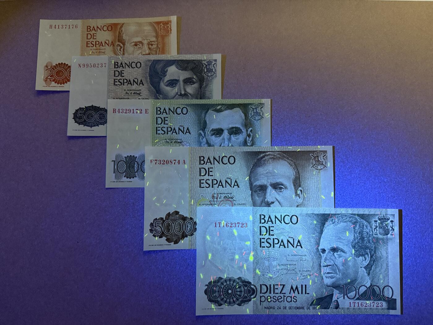 《艾美收藏》第230期-2.1周日外币年前精品场