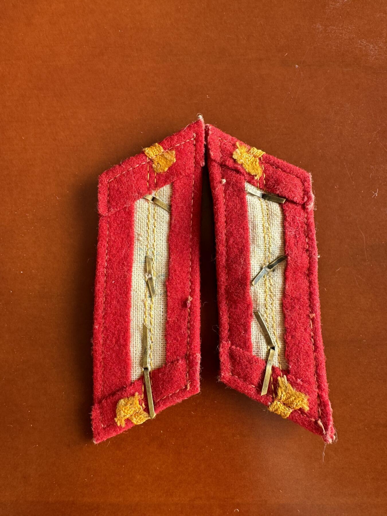 五哥徽章群   31号周六晚上八点4群联拍 领