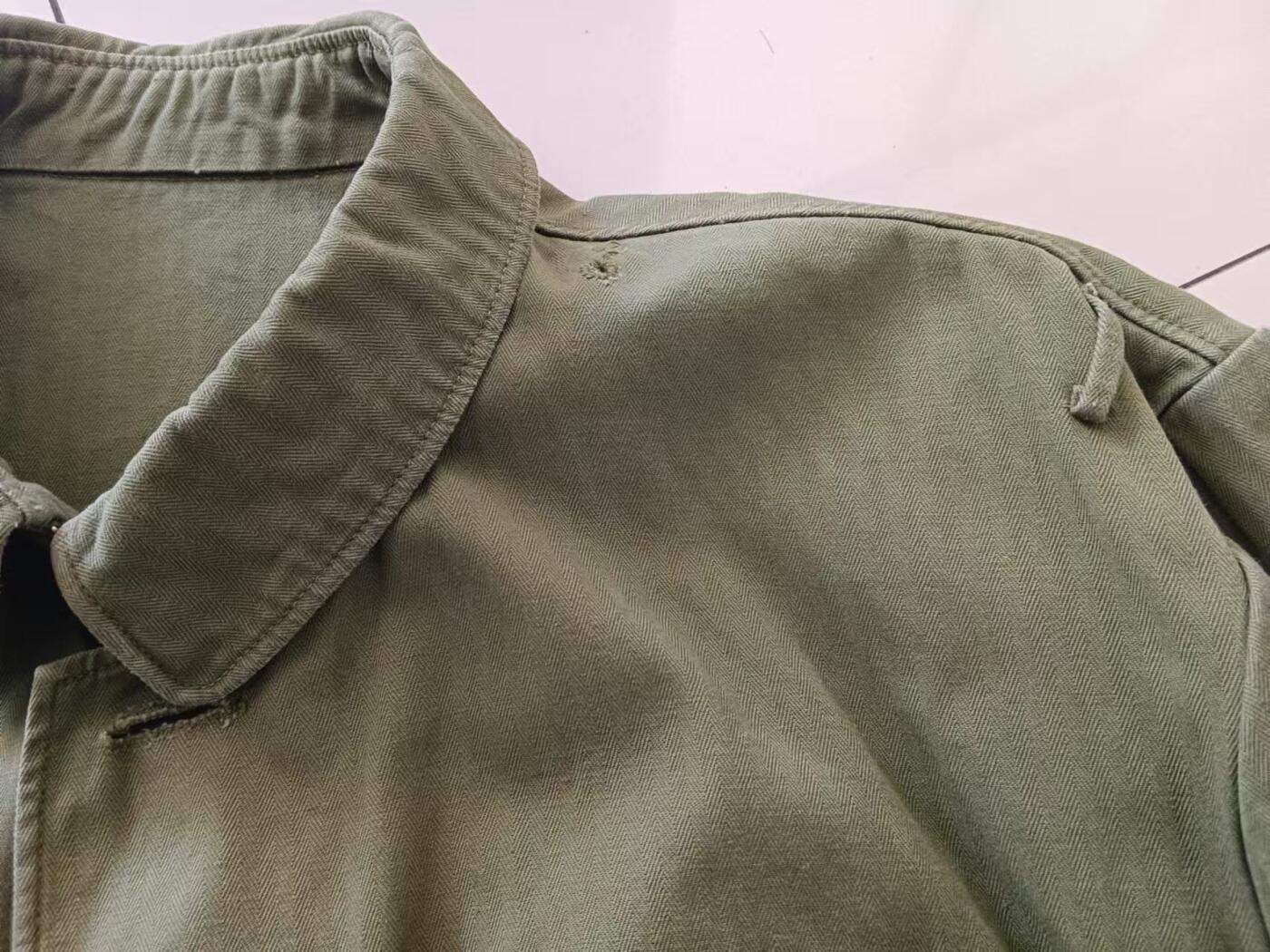 五八蛤蟆绿人字纹上衣二号