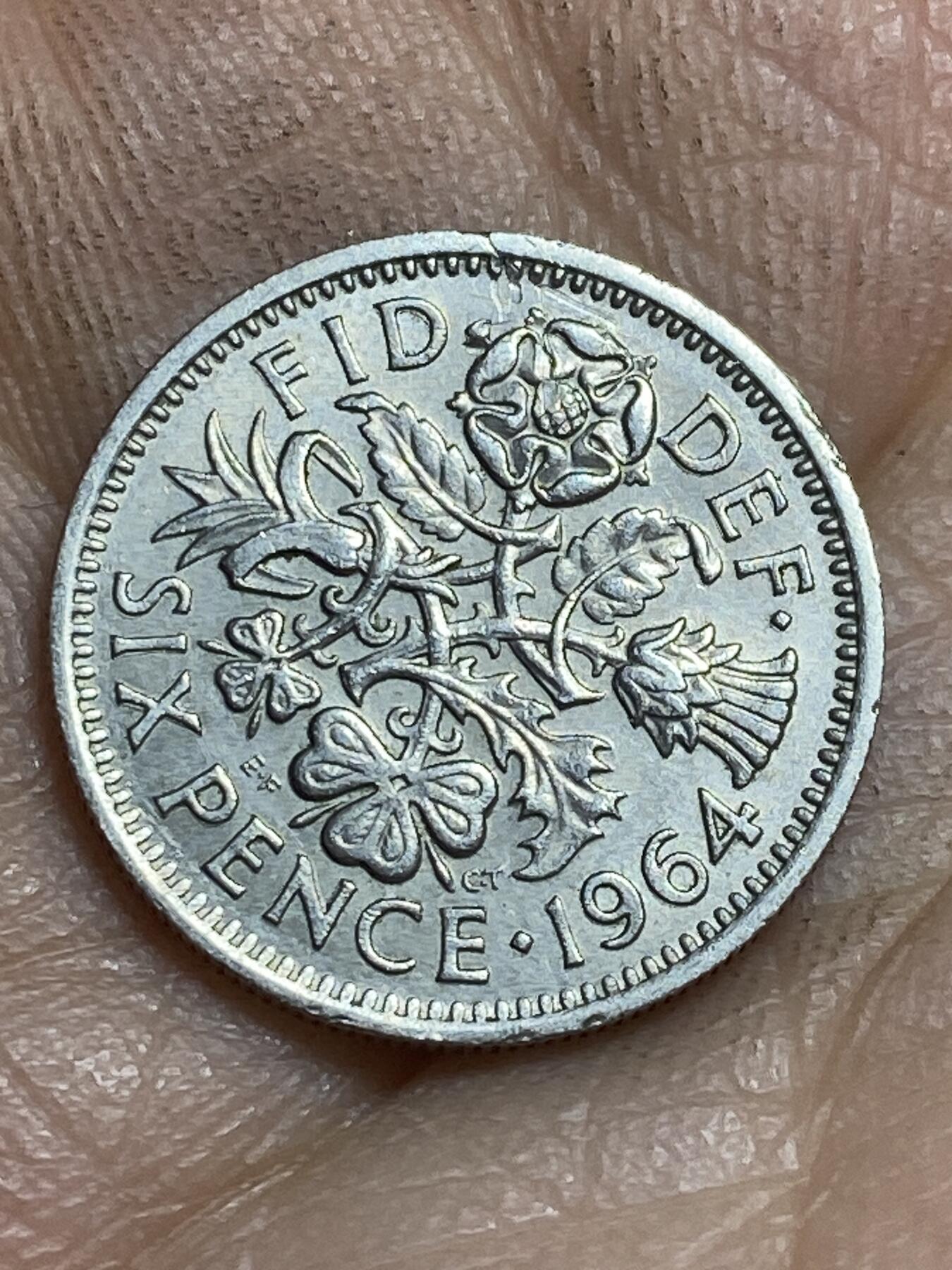 2026年第十六场(总第一百八十五场）外国好品散币场(免佣金) 英国🇬🇧1964年6便士(伊丽莎白二世青年桂冠第二版)