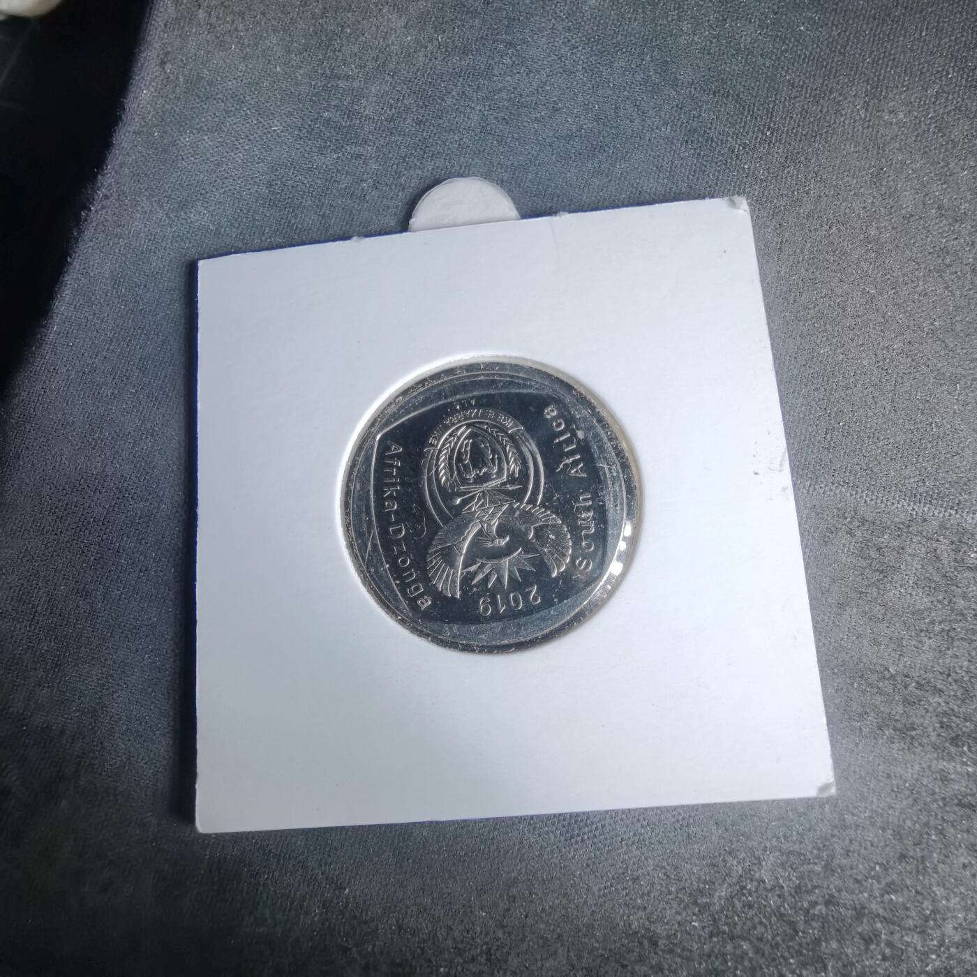 沼泽如烟--第981场 南非2019年2兰特纪念币