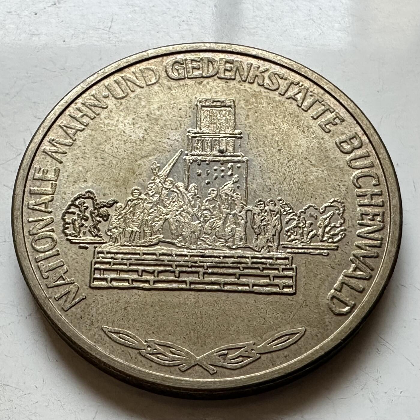 🌹外币初藏🌹🐯2026年第14场  每周二四六晚8️⃣点 接代拍 东德台尔曼纪念章35.3毫米