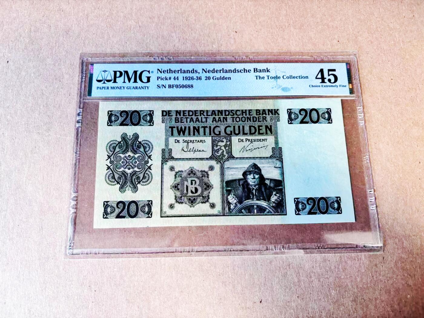 【Blue Auction】世界纸币精拍第781期——18级TOP拍卖/信誉/品质/专业/高效💫 【名家旧藏 尾88 无背标佳品】荷兰1926-36年20盾 水手掌舵 海马纹饰 PMG45仅5张更高分 无全新记录 58E成交价超2000欧元