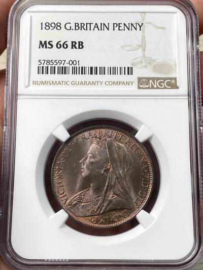 万国钱币拍卖第060期（万国六十期纪念大拍） - NGC MS66RB 1898英国维多利亚女王1便士铜币 紫红色包浆极具韵味，转动币面光晕四散耀眼。非常少见的年份叠加冠军分超顶级质量 。英国钱币里的自藏品质。