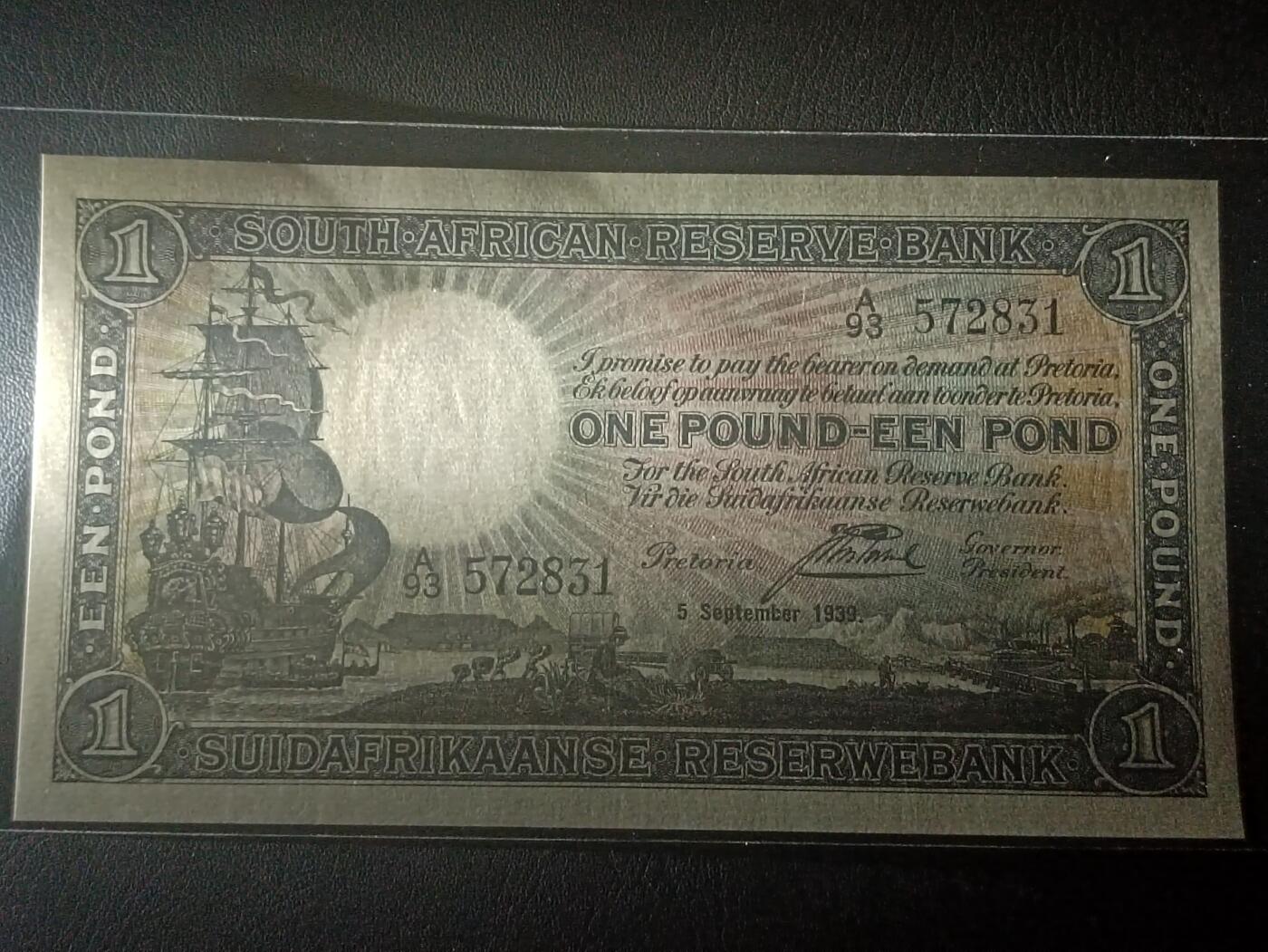 2026二月第一期，总215期 南非1939年1镑AUNC英文在上版本，稀有的二战前发行年份，布尔人发展元素的帆船牛车和国徽
