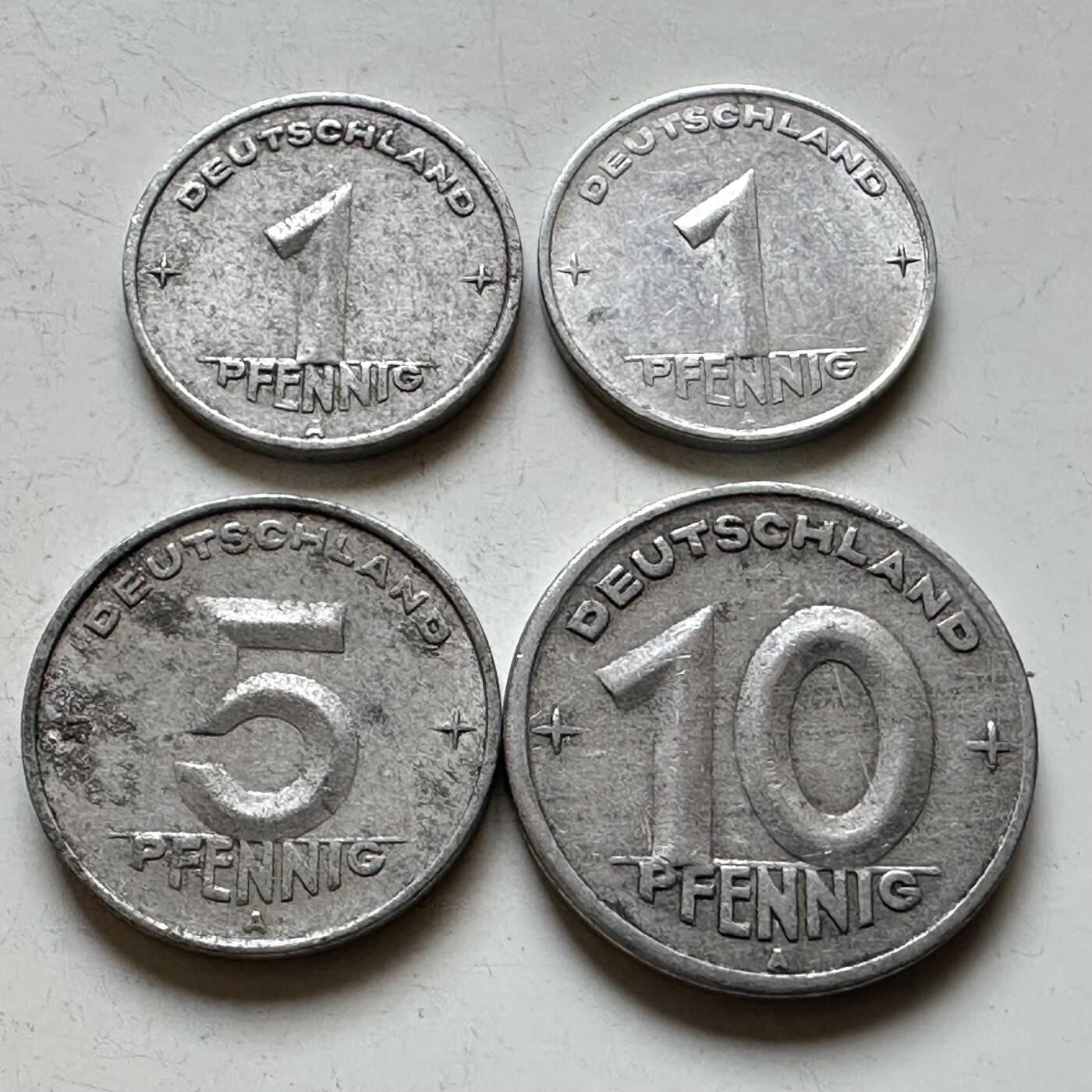 🌹外币初藏🌹🐯2026年第14场  每周二四六晚8️⃣点 接代拍 东德四枚