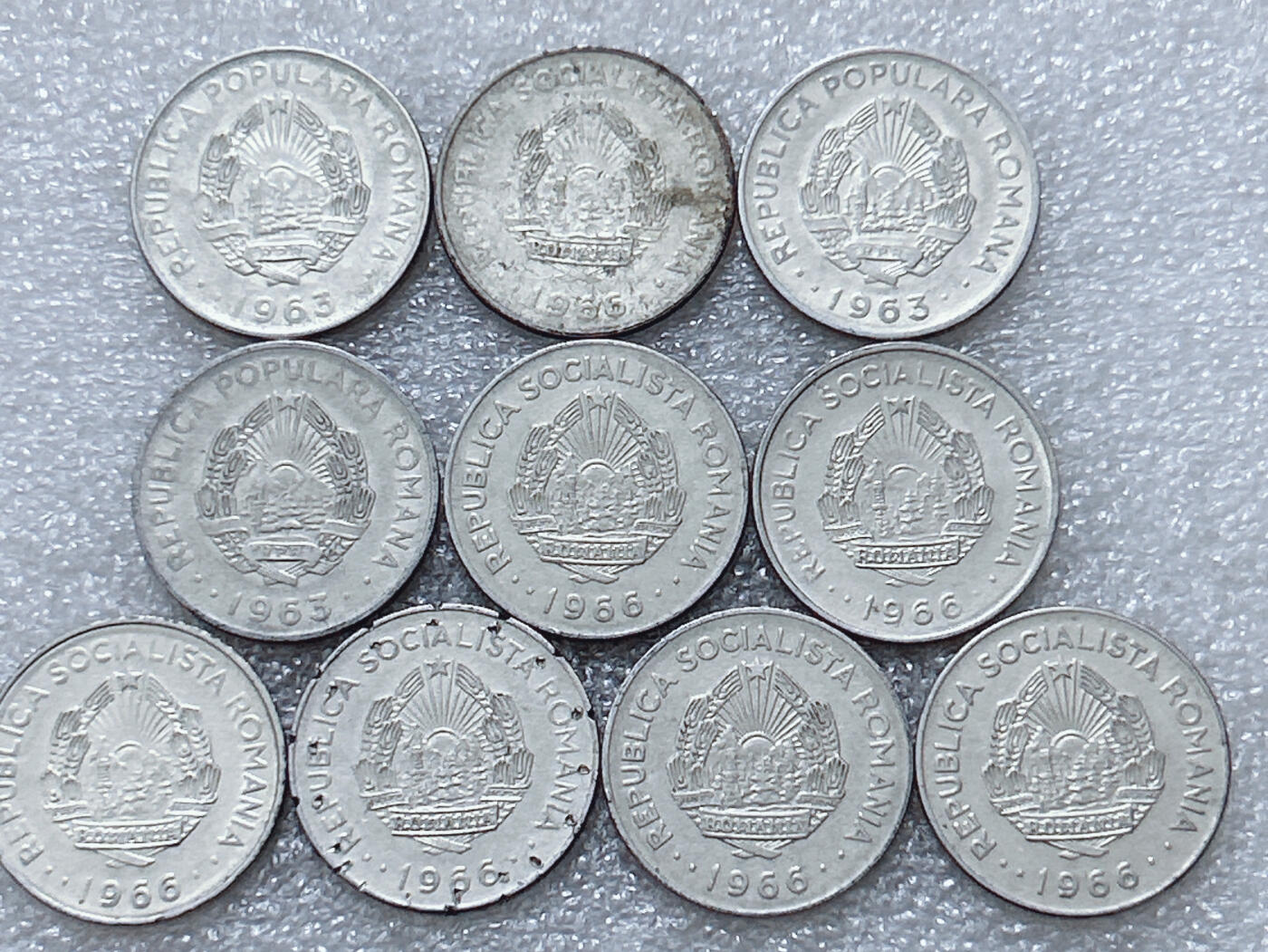 第一海外回流一元起拍收藏 散集专场  第297期 罗马尼亚1列伊硬币 10枚