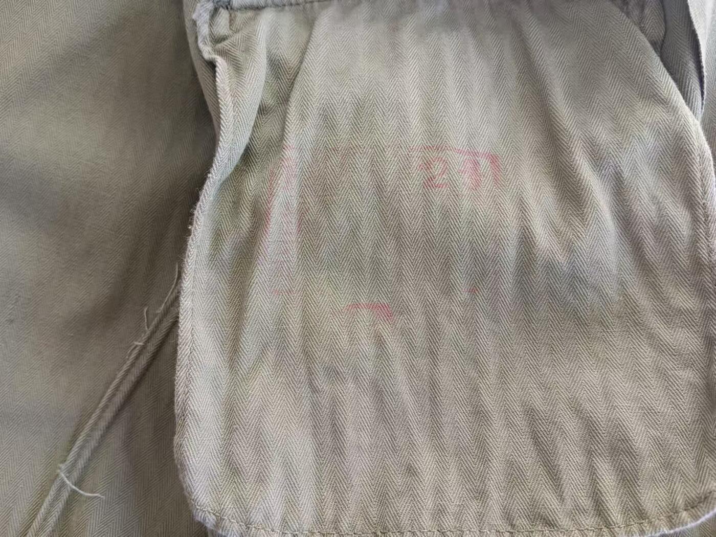 五八蛤蟆绿人字纹上衣二号