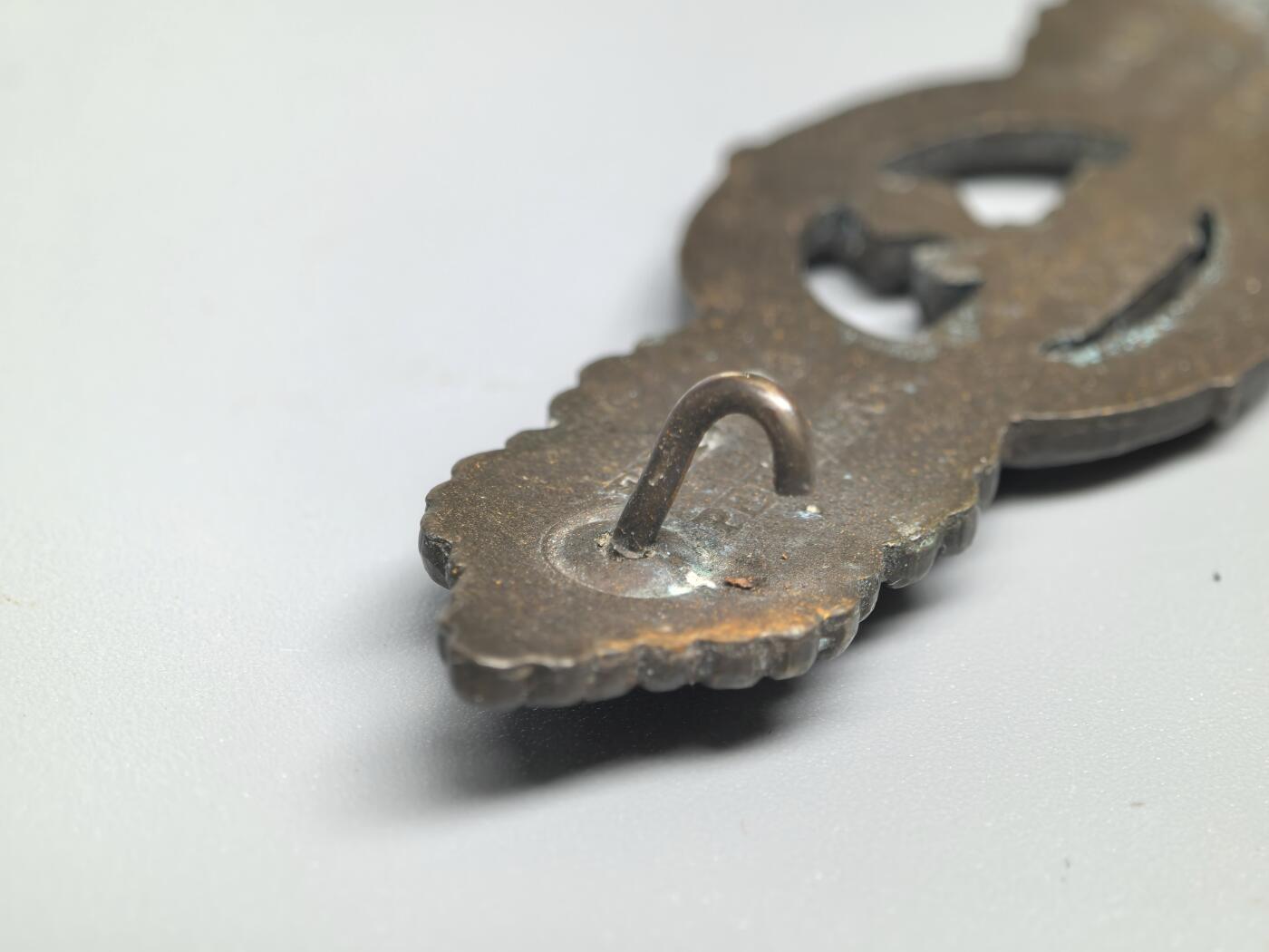 小驴勋章奖章收藏1月31日周六晚六点拍卖（珍爱和平，收藏战争，铭记历史，勿忘国耻，忠党爱国。有偿代拍，送拍规则在简介最后，参拍须阅读规则后再参拍，关系到运费包装发货时效真假辨别等关键信息，拍卖时不再发原图，看大图店主微信码在拍卖店铺介绍里）