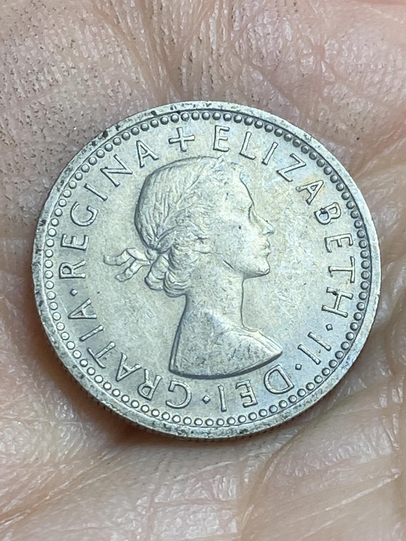 2026年第十六场(总第一百八十五场）外国好品散币场(免佣金) 英国🇬🇧1962年6便士(伊丽莎白二世青年桂冠第二版)