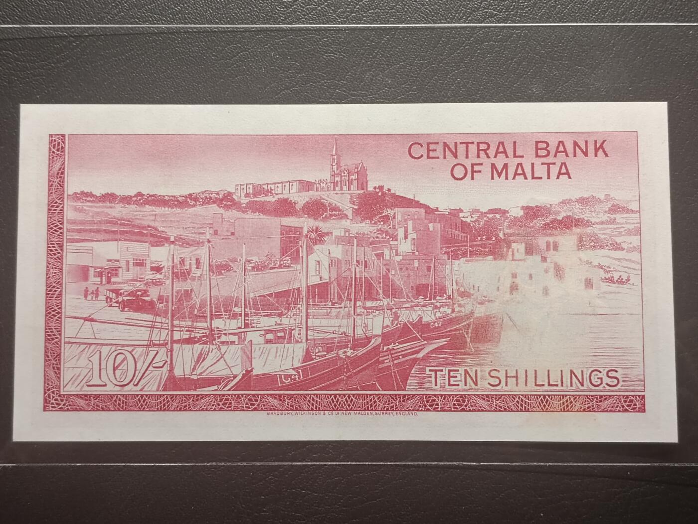 2026二月第一期，总215期 马耳他1968版10先令UNC-首冠A/1，戎装女王和海滨小镇，稀有品种