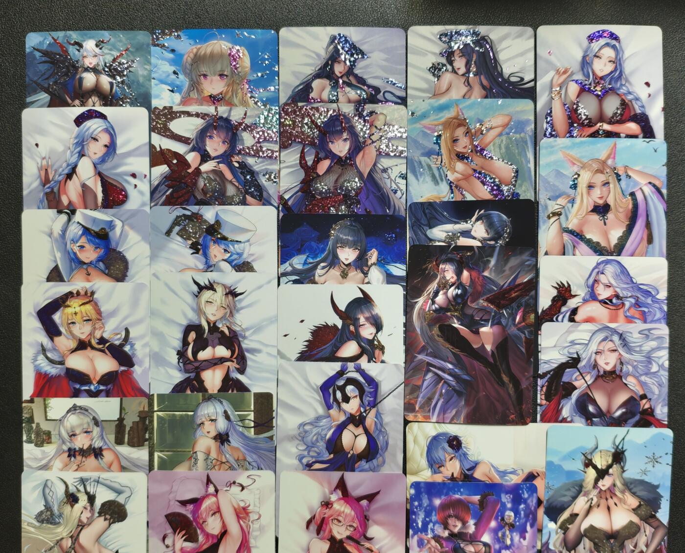 天玑星卡拍第168期《2.3周二截拍艺气风发》持续收拍收评中 满赠卡需备注 动漫美女 钻闪 二十九张 自制卡