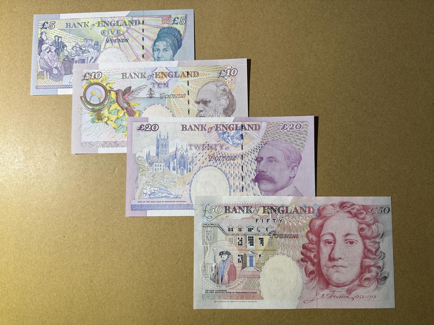 《艾美收藏》第230期-2.1周日外币年前精品场