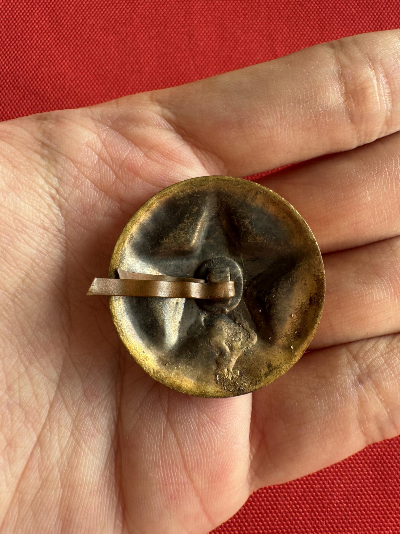 五哥徽章群   31号周六晚上八点4群联拍 帽